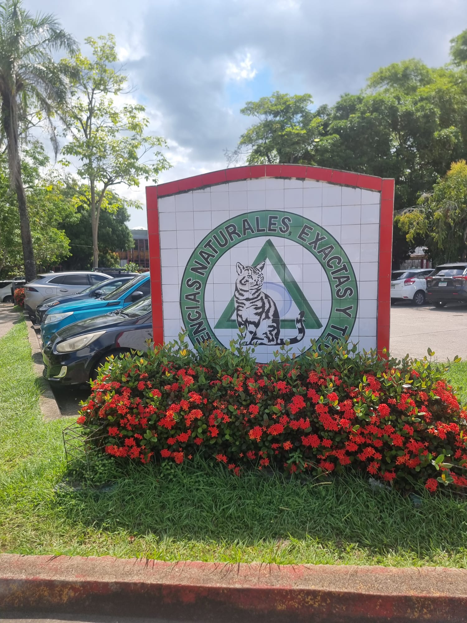 Facultad de Ciencias Naturales, Exactas y Tecnología