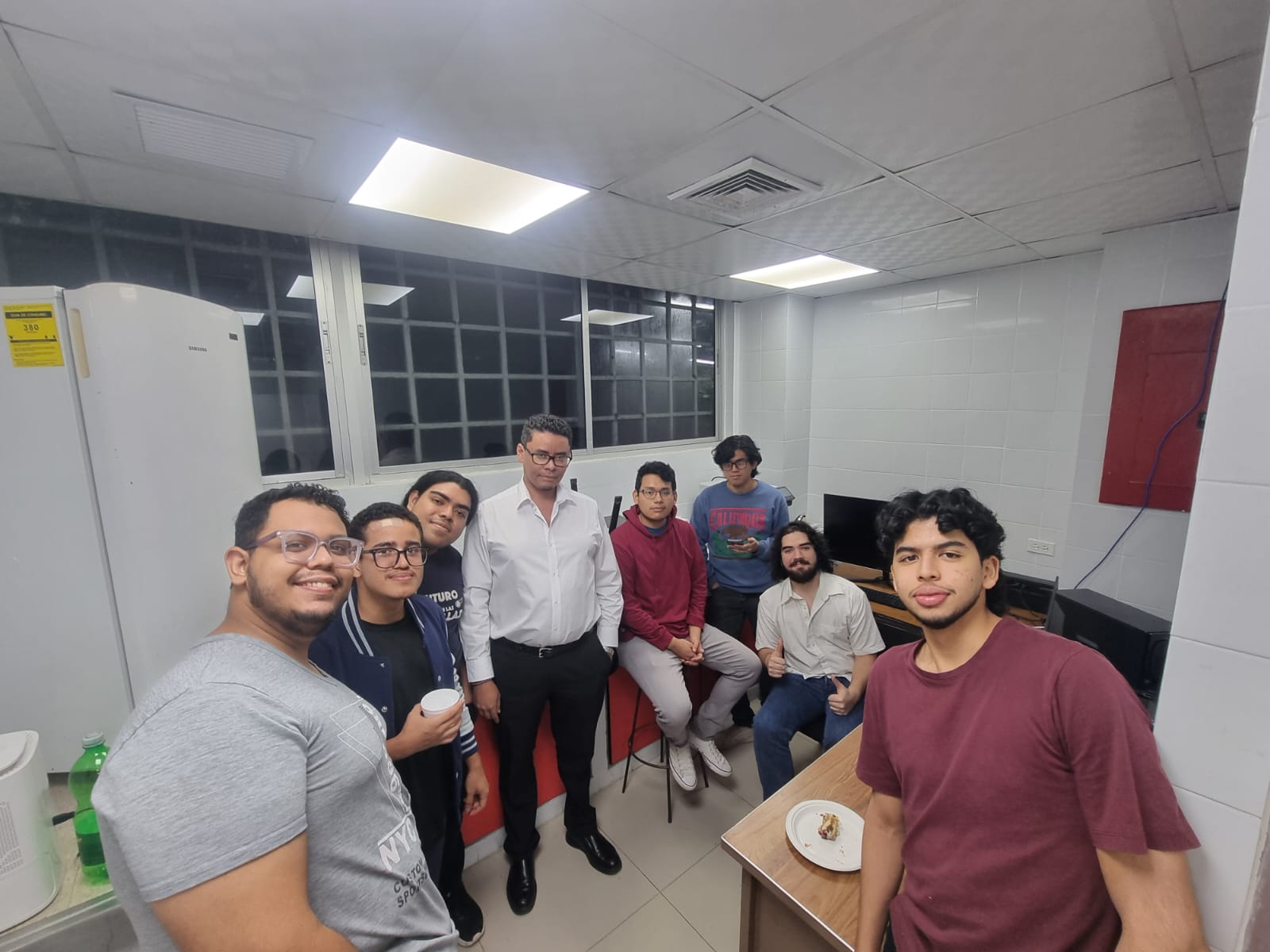 Integrantes del grupo QOMP